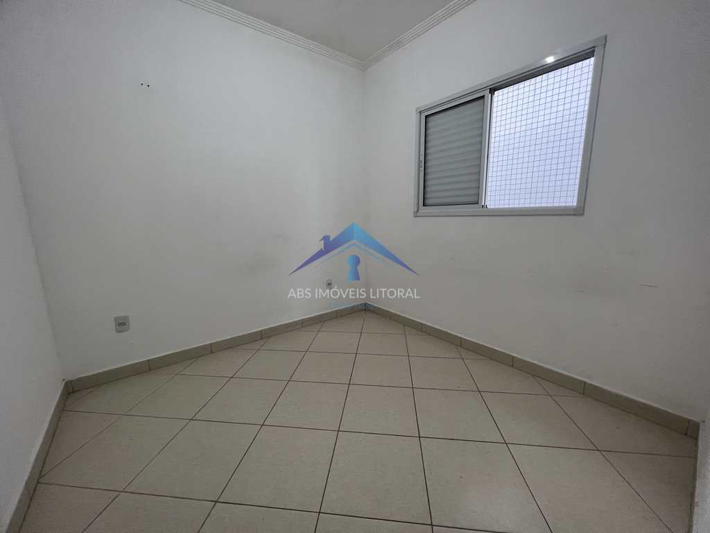 Casa em Praia Grande, no bairro Solemar