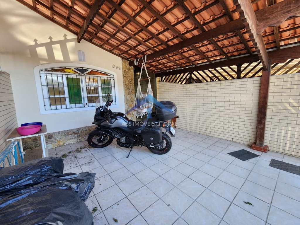 Casa em Praia Grande, no bairro Real