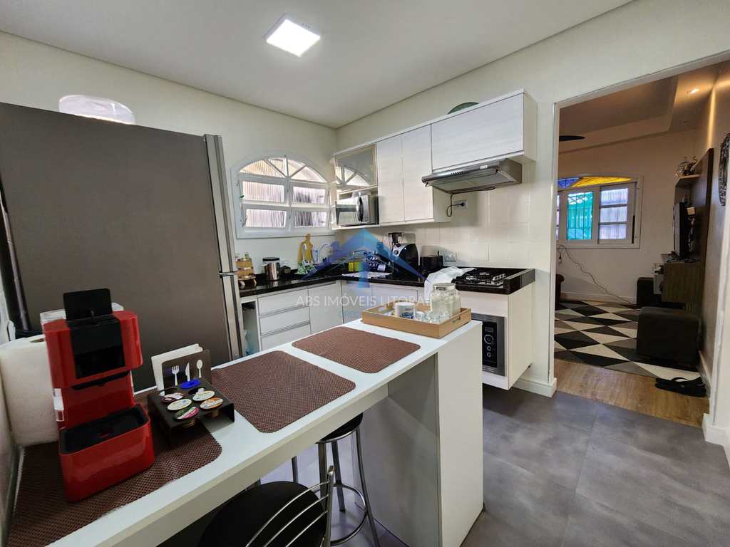 Casa em Praia Grande, no bairro Real