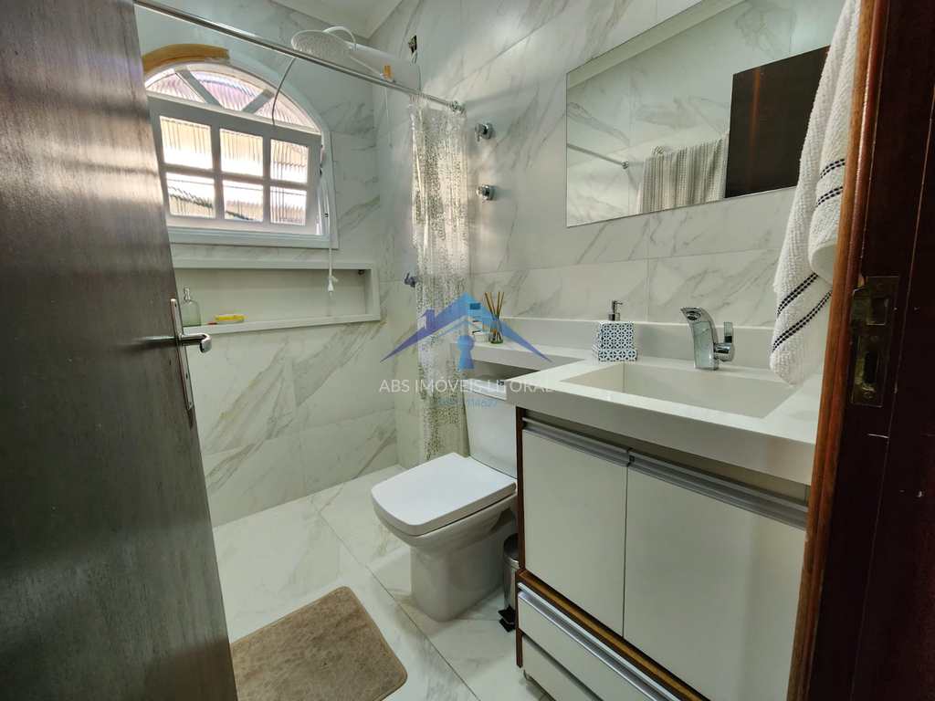 Casa em Praia Grande, no bairro Real