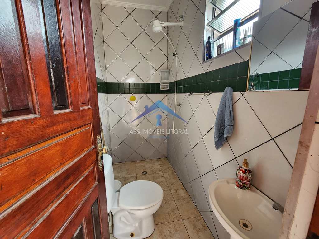 Casa em Praia Grande, no bairro Balneário Maracanã