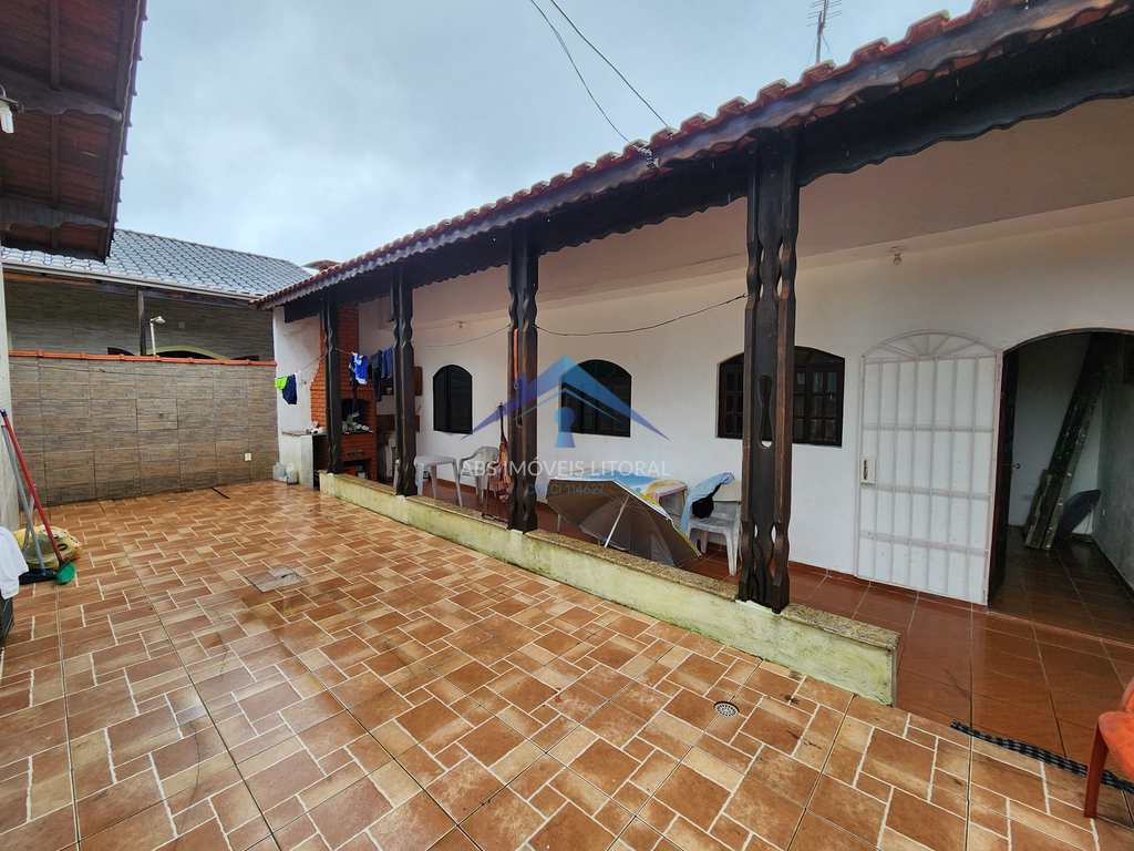 Casa em Praia Grande, no bairro Balneário Maracanã