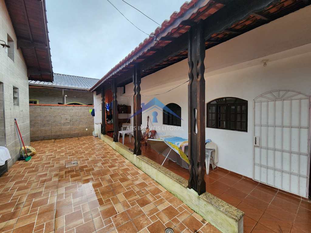 Casa em Praia Grande, no bairro Balneário Maracanã
