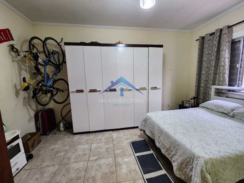Casa em Praia Grande, no bairro Balneário Maracanã