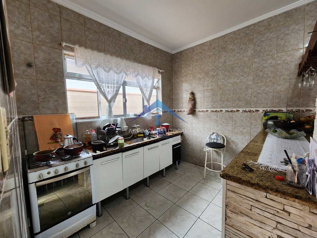 Casa em Praia Grande, no bairro Balneário Maracanã