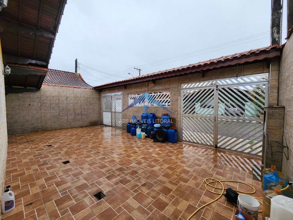 Casa em Praia Grande, no bairro Balneário Maracanã