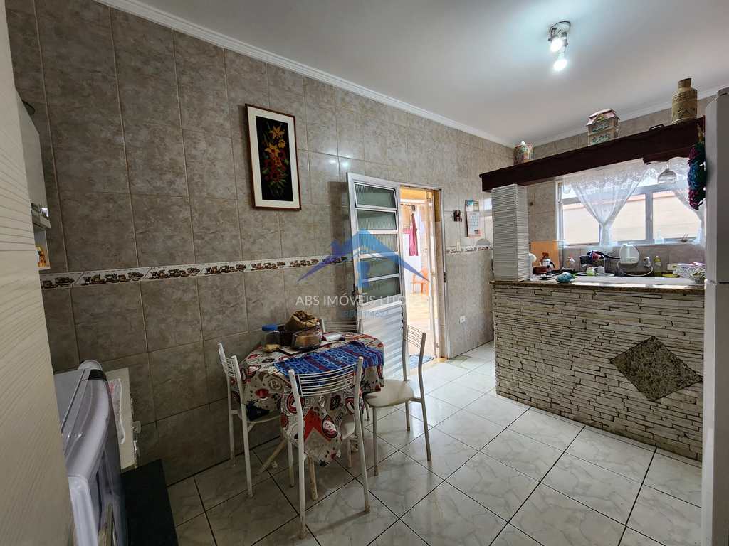 Casa em Praia Grande, no bairro Balneário Maracanã