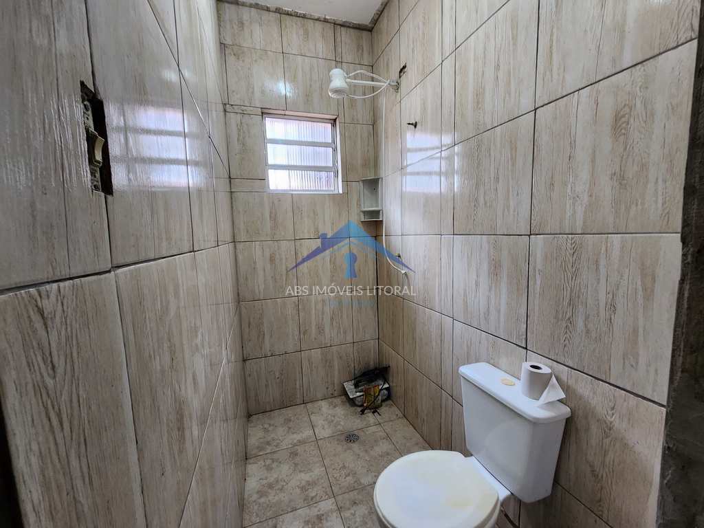 Casa em Praia Grande, no bairro Balneário Maracanã