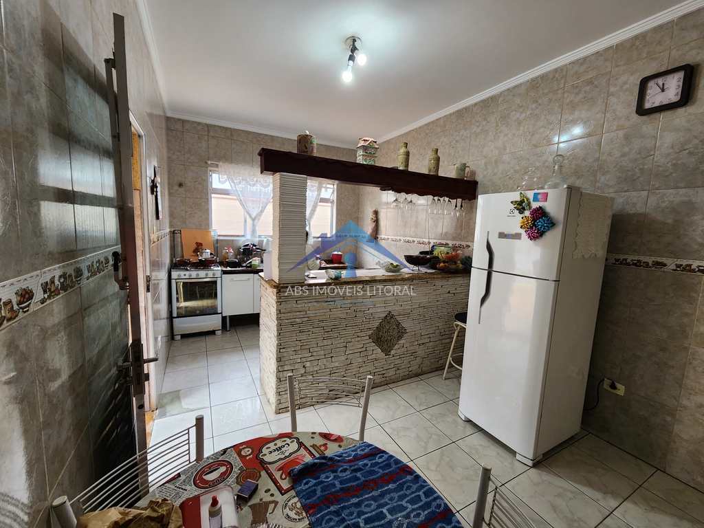 Casa em Praia Grande, no bairro Balneário Maracanã