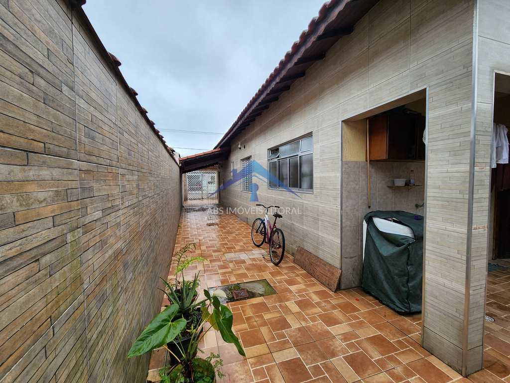 Casa em Praia Grande, no bairro Balneário Maracanã
