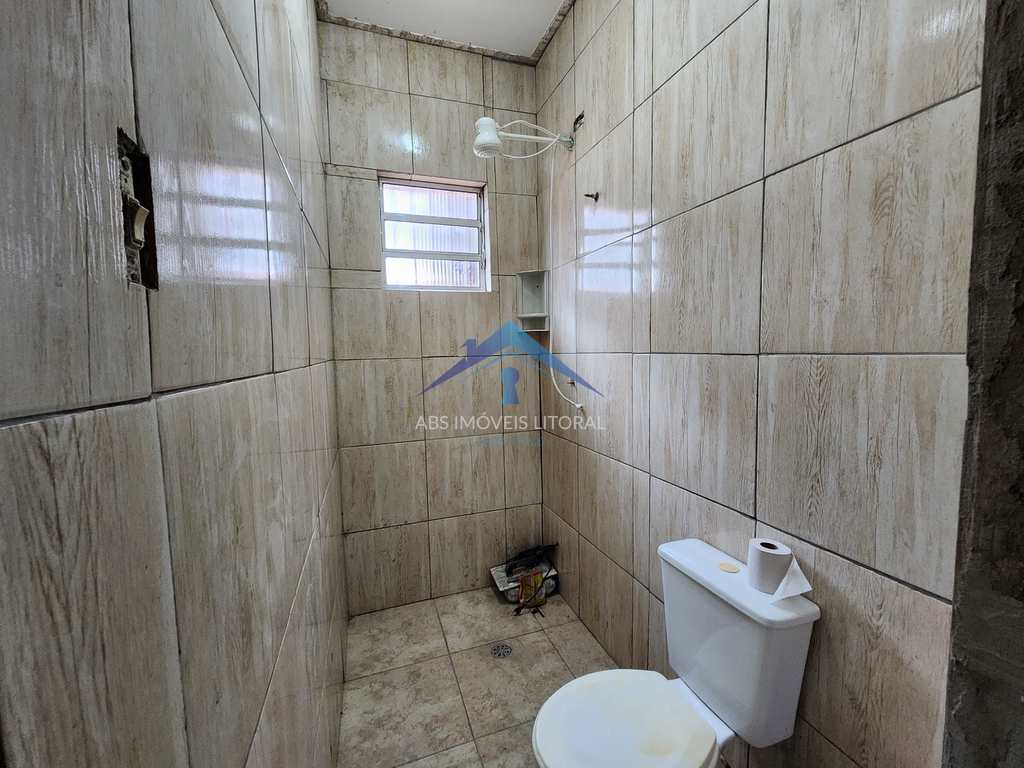 Casa em Praia Grande, no bairro Balneário Maracanã
