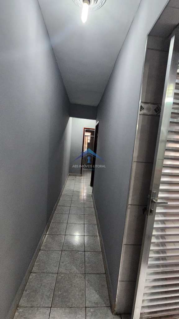 Casa em Praia Grande, no bairro Caiçara
