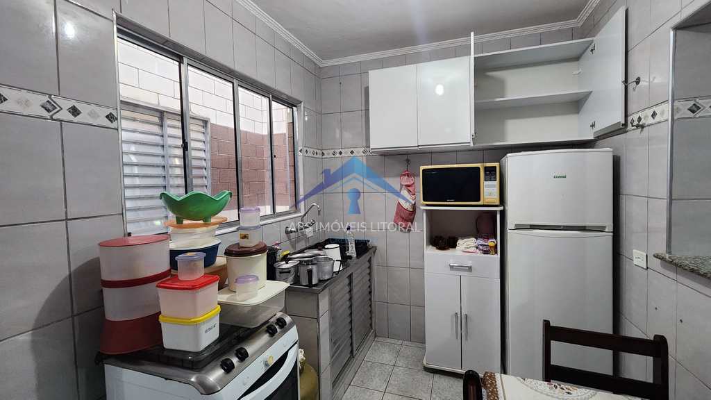 Casa em Praia Grande, no bairro Caiçara