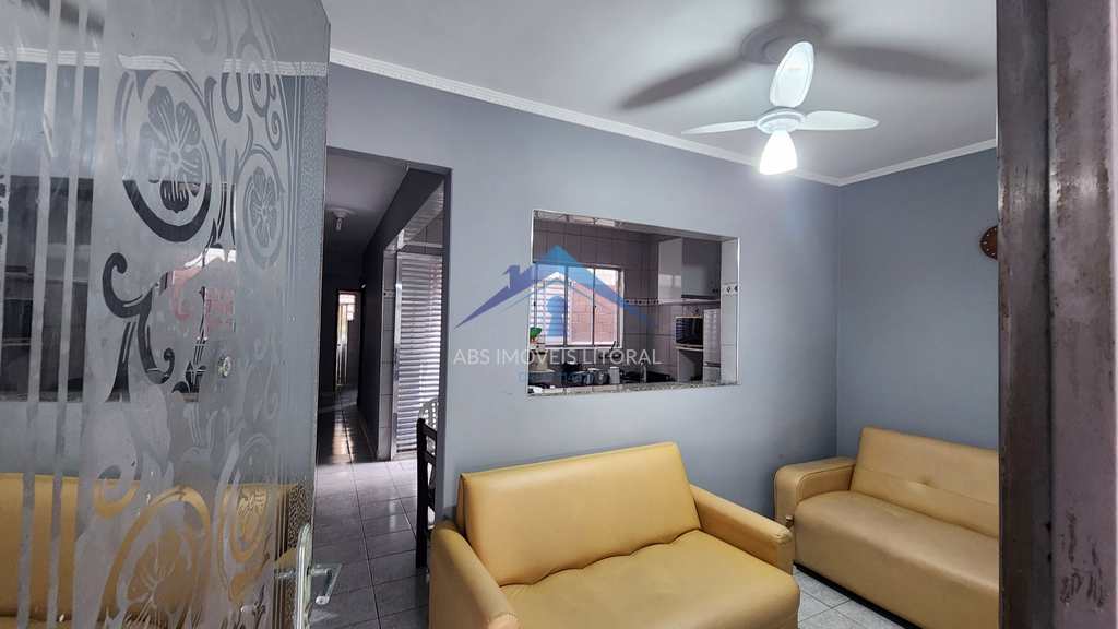 Casa em Praia Grande, no bairro Caiçara