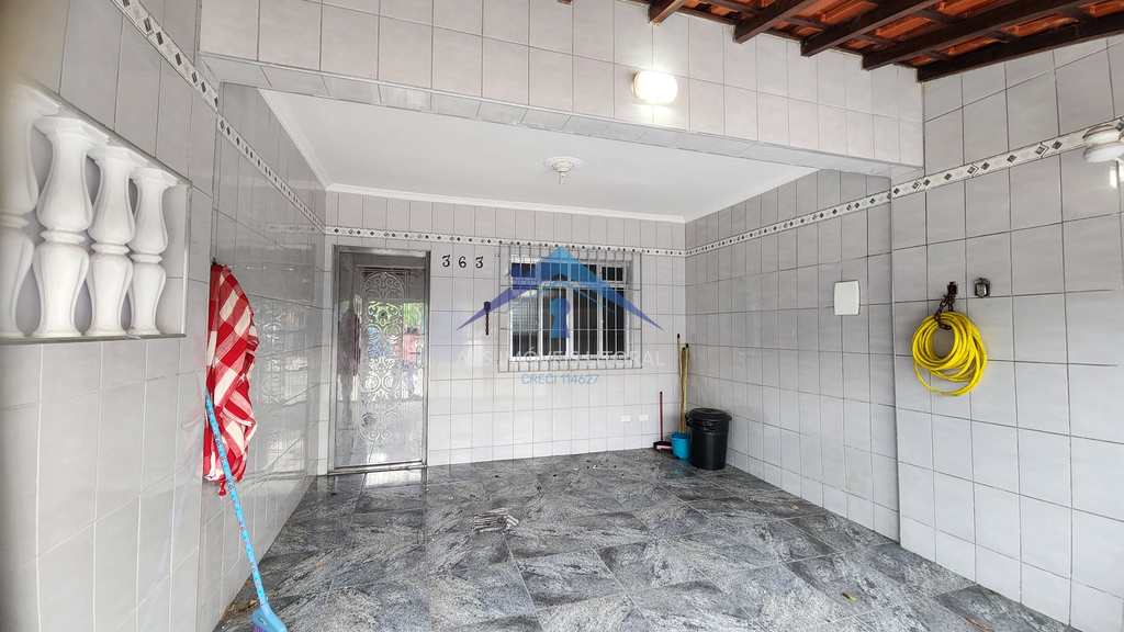 Casa em Praia Grande, no bairro Caiçara