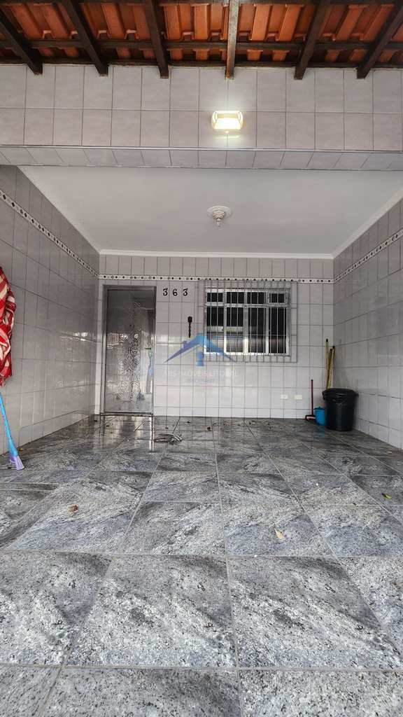Casa em Praia Grande, no bairro Caiçara