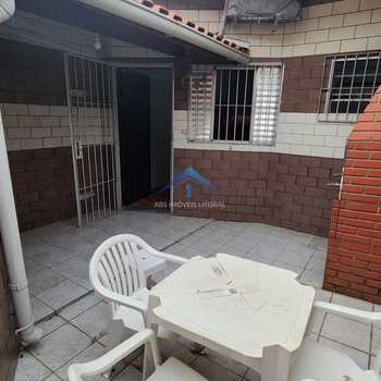 Casa em Praia Grande, bairro Caiçara