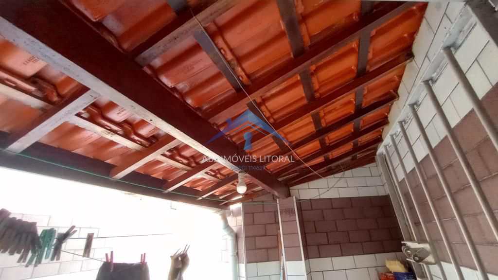 Casa em Praia Grande, no bairro Caiçara