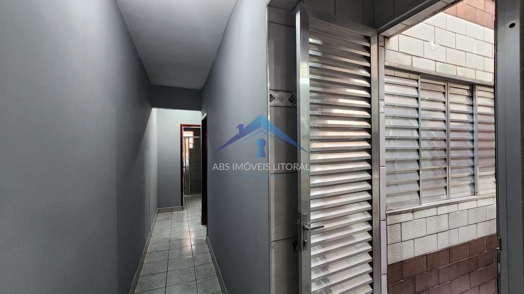 Casa em Praia Grande, no bairro Caiçara