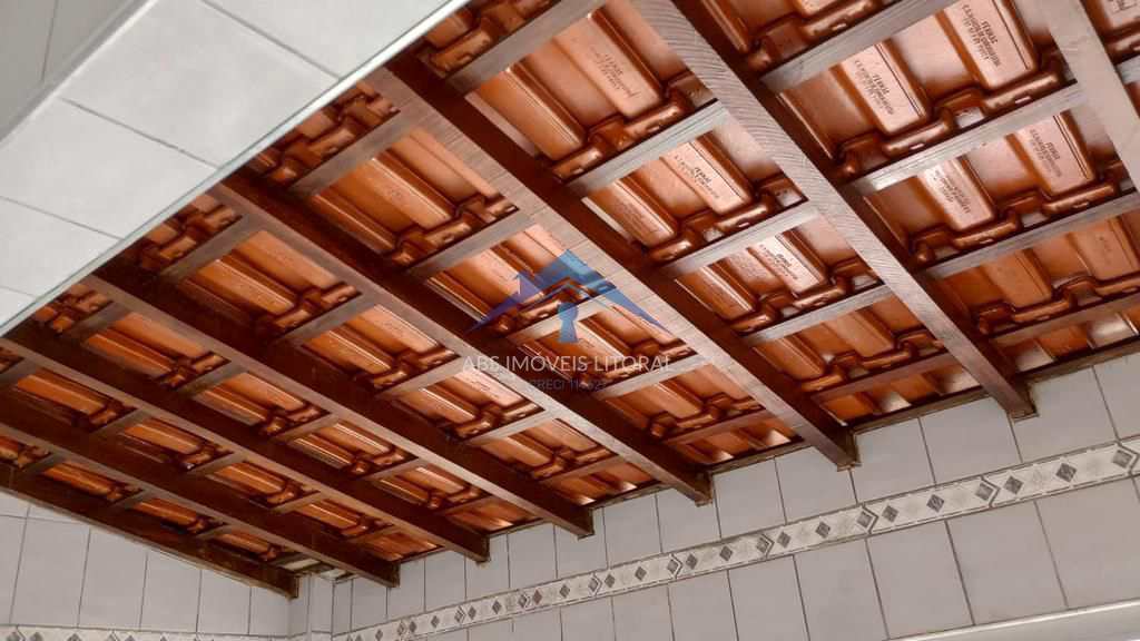 Casa em Praia Grande, no bairro Caiçara