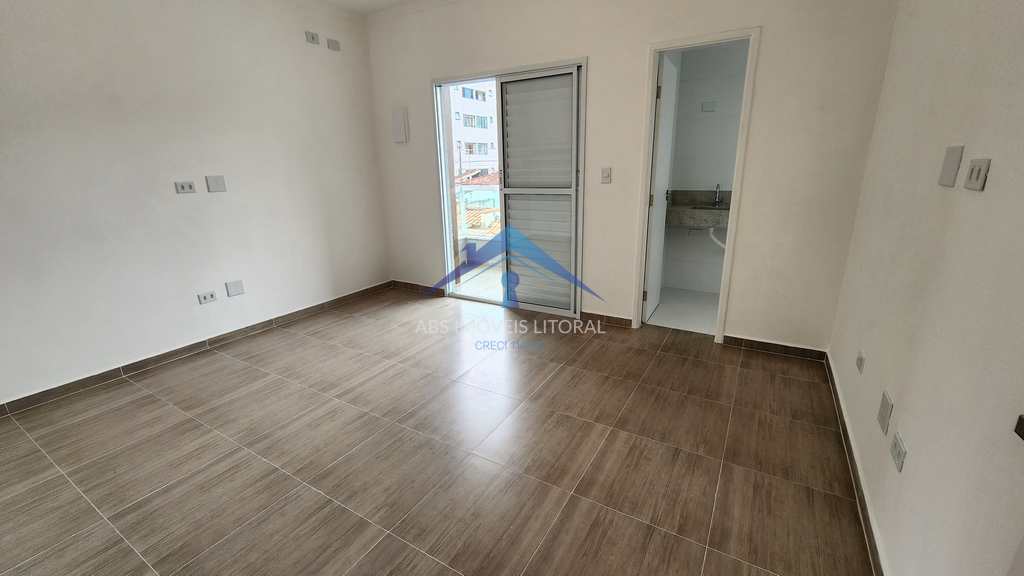 Casa em Praia Grande, no bairro Vila Tupi