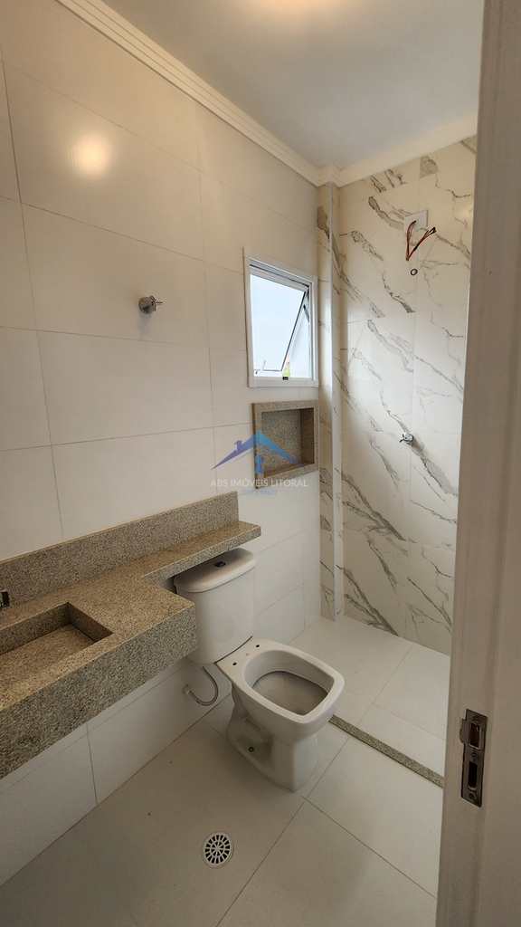Casa em Praia Grande, no bairro Vila Tupi