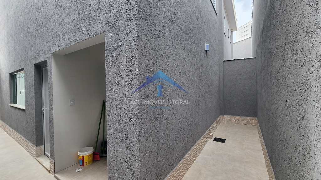 Casa em Praia Grande, no bairro Vila Tupi