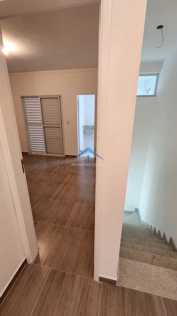 Casa em Praia Grande, no bairro Vila Tupi