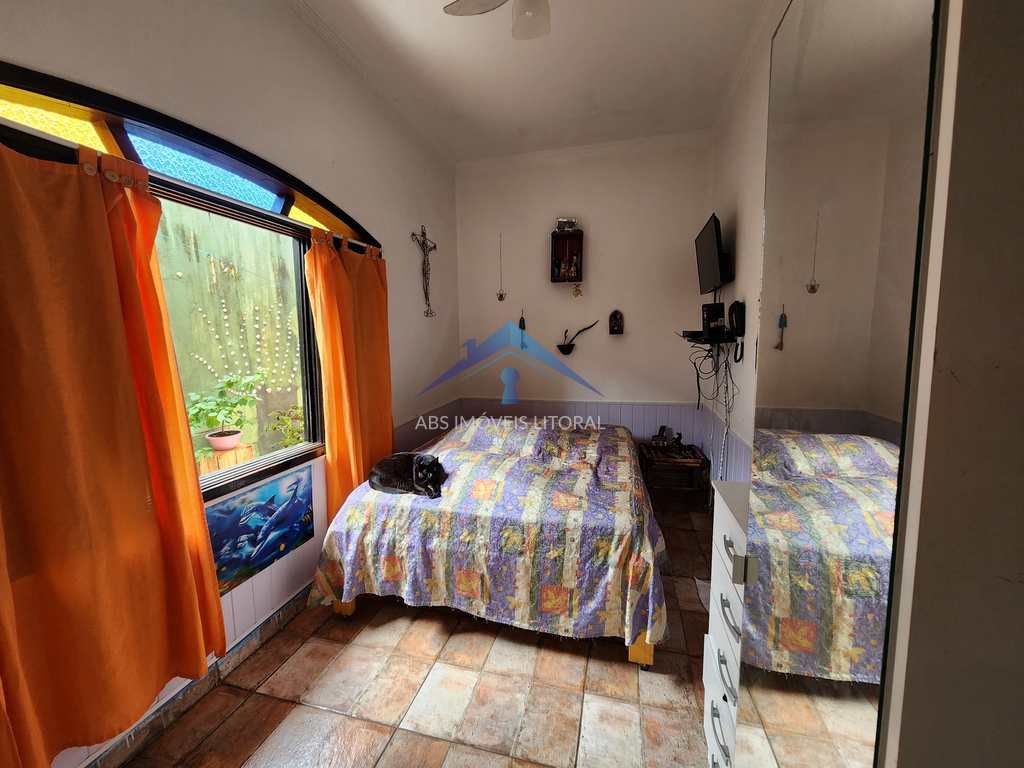 Casa em Praia Grande, no bairro Caiçara