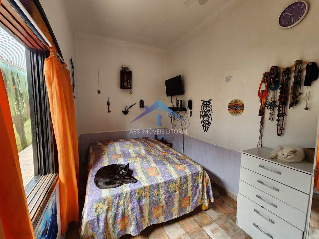 Casa em Praia Grande, no bairro Caiçara