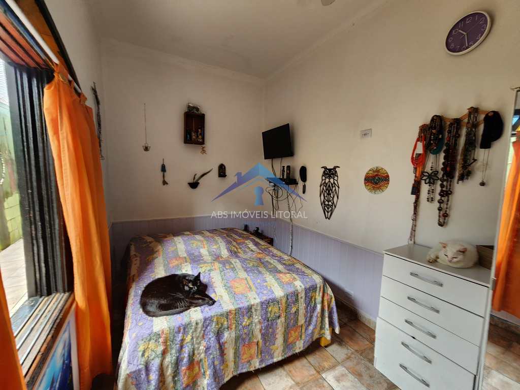 Casa em Praia Grande, no bairro Caiçara