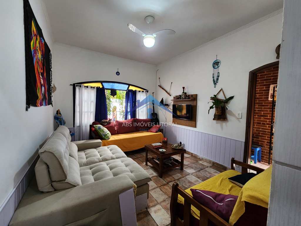 Casa em Praia Grande, no bairro Caiçara