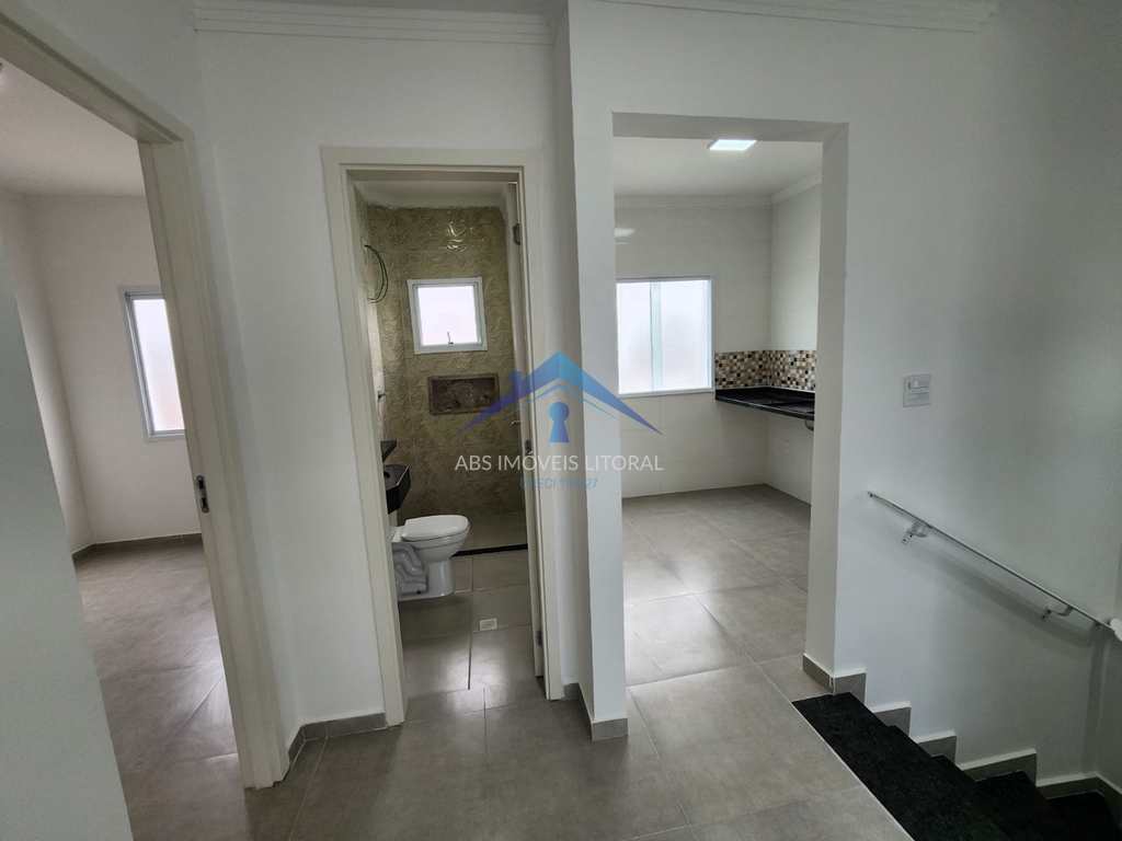 Casa de Condomínio em Praia Grande, no bairro Caiçara