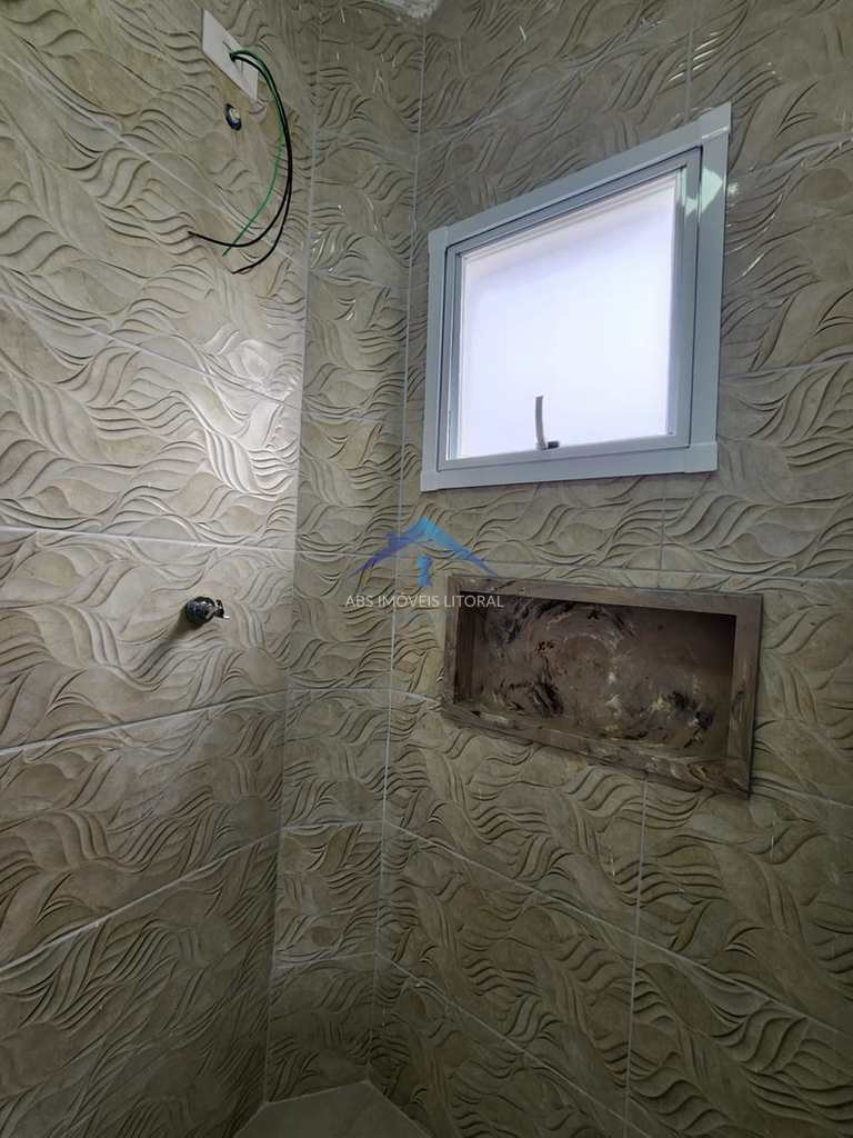 Casa de Condomínio em Praia Grande, no bairro Caiçara
