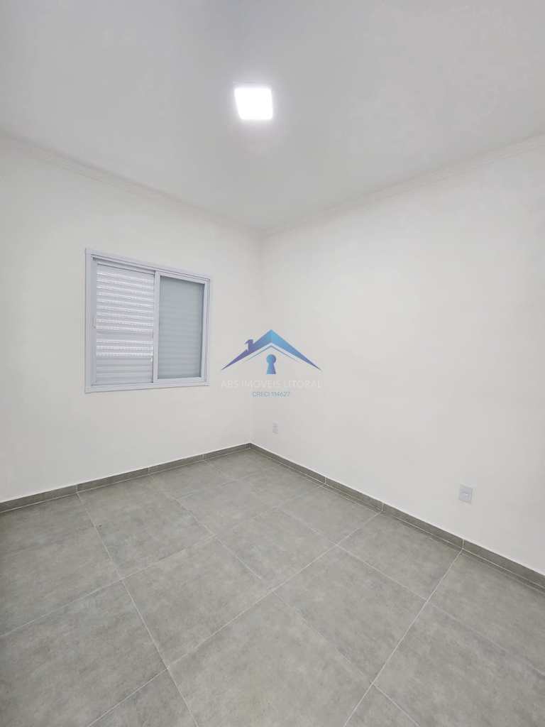 Casa de Condomínio em Praia Grande, no bairro Caiçara