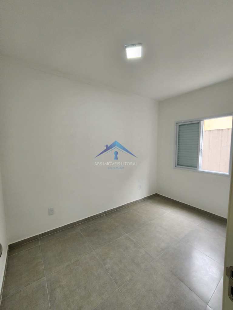 Casa de Condomínio em Praia Grande, no bairro Caiçara