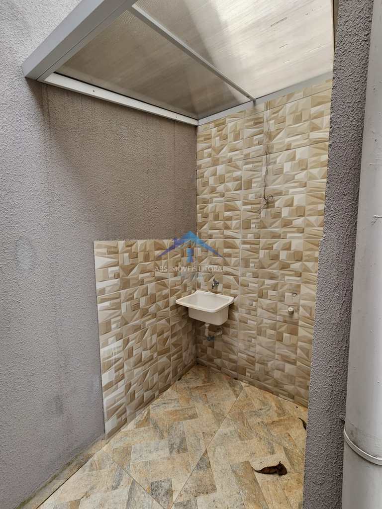 Casa de Condomínio em Praia Grande, no bairro Caiçara