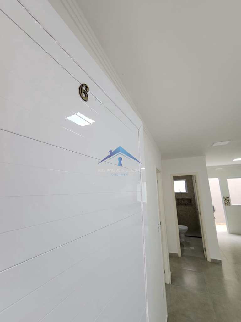 Casa de Condomínio em Praia Grande, no bairro Caiçara