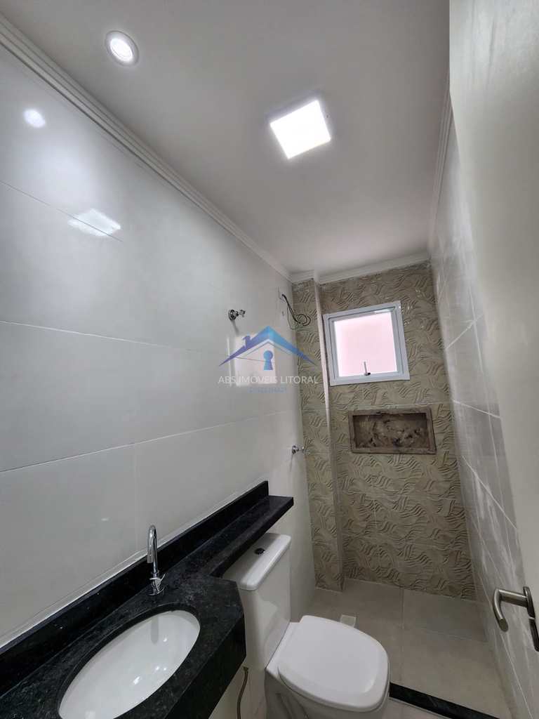 Casa de Condomínio em Praia Grande, no bairro Caiçara