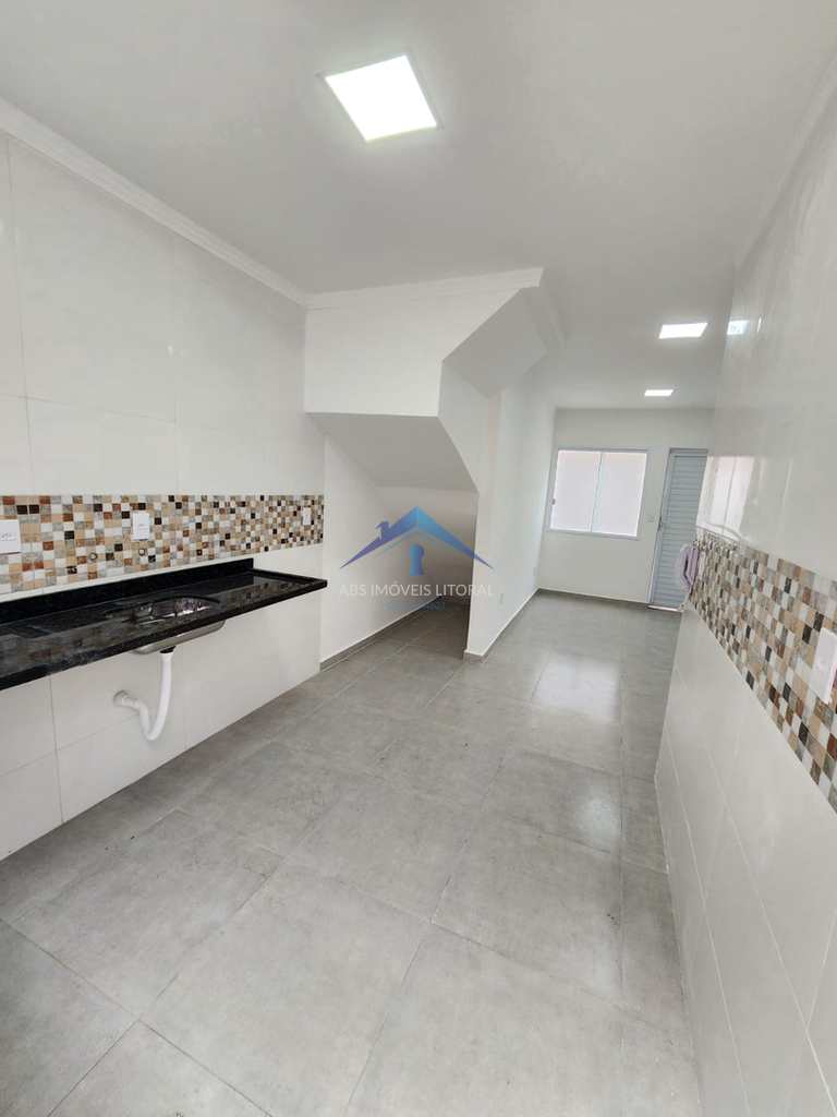 Casa de Condomínio em Praia Grande, no bairro Caiçara