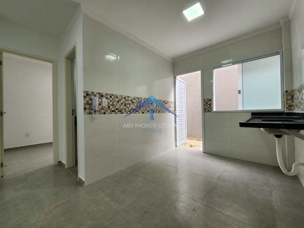 Casa de Condomínio em Praia Grande, no bairro Caiçara