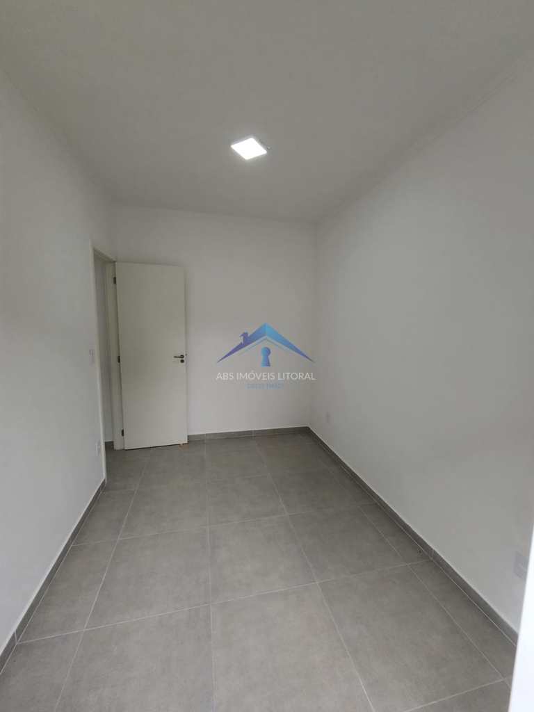 Casa de Condomínio em Praia Grande, no bairro Caiçara