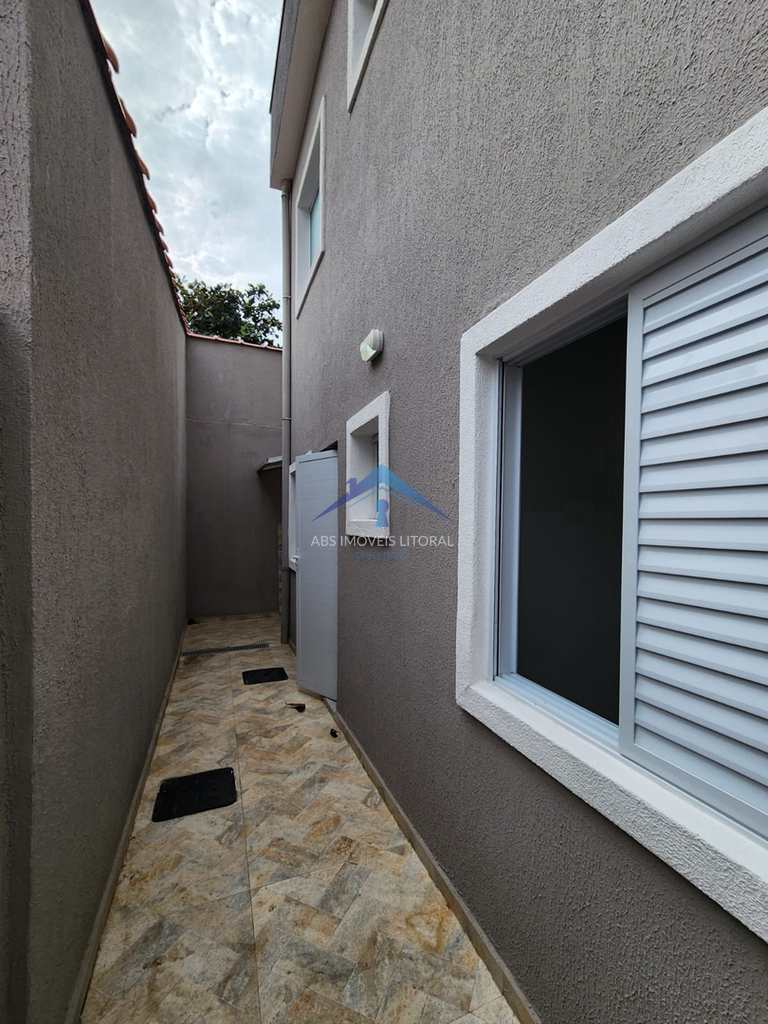 Casa de Condomínio em Praia Grande, no bairro Caiçara