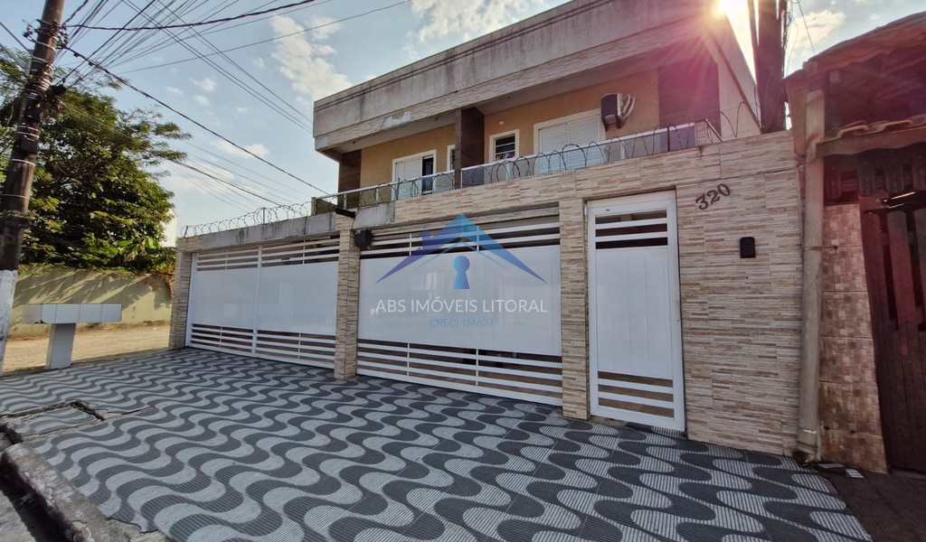 Casa de Condomínio em Praia Grande, bairro Tupiry