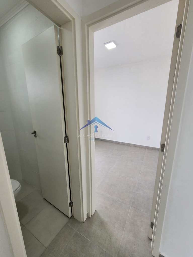 Casa de Condomínio em Praia Grande, no bairro Caiçara