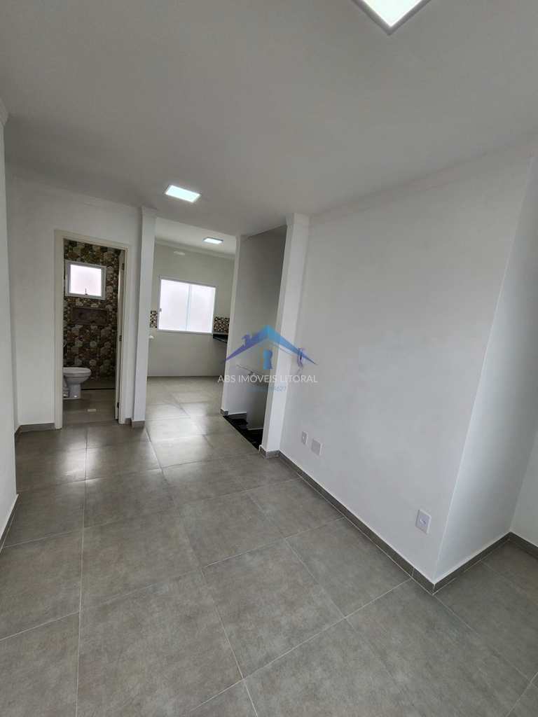 Casa de Condomínio em Praia Grande, no bairro Caiçara