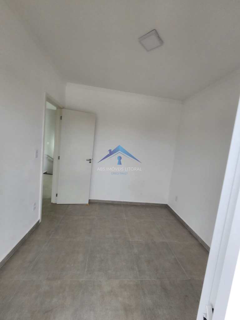 Casa de Condomínio em Praia Grande, no bairro Caiçara