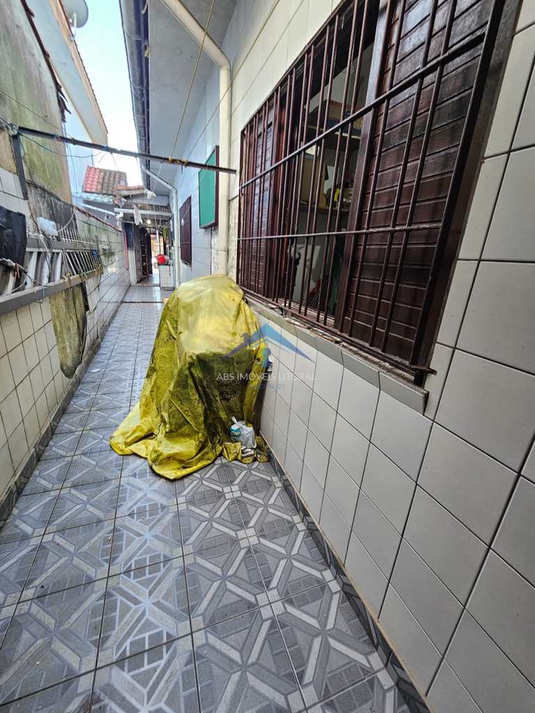 Casa em Praia Grande, no bairro Real