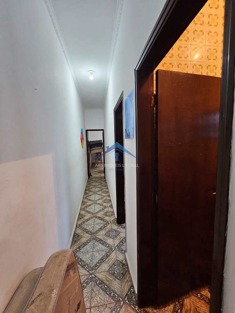 Casa em Praia Grande, no bairro Real