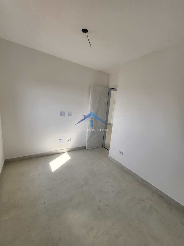 Apartamento em Praia Grande, no bairro Maracanã